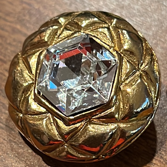 Stunning authentic vintage Chanel faceted crystal & gold clip on earrings & box - Picture 14 of 17